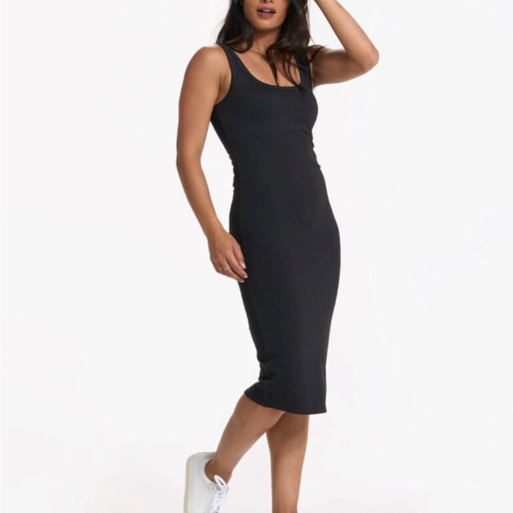 Vuori Halo Essential Tank Dress